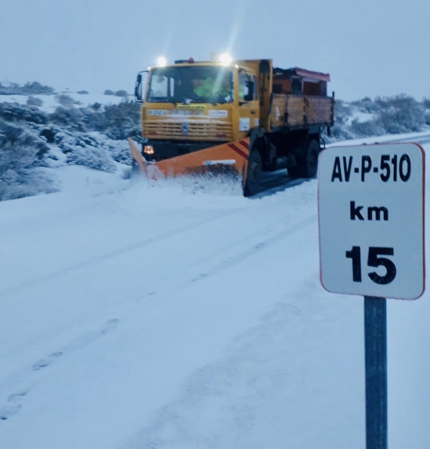 Carretera nieve quitanieves