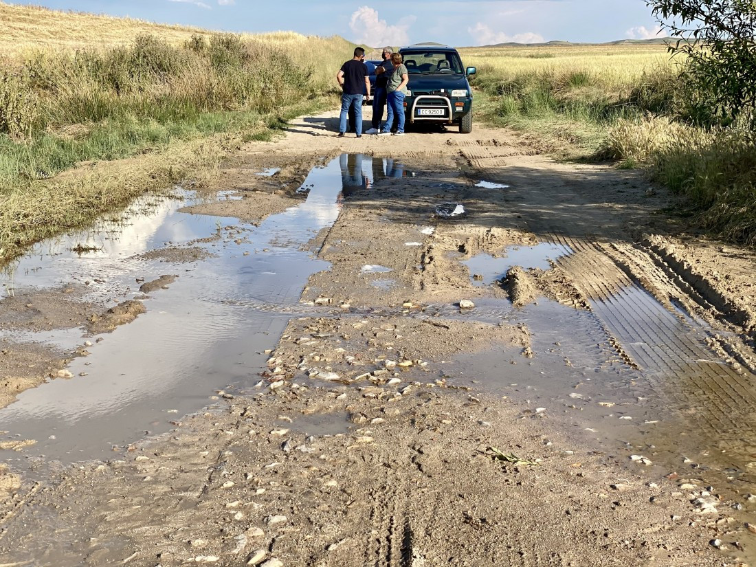 20210609 arreglo caminos acceso a cultivos la morana2