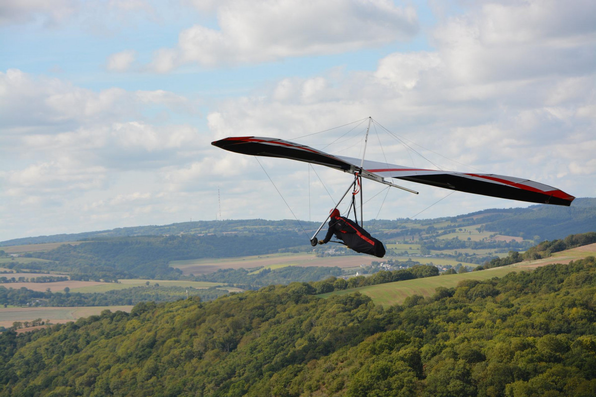Hang gliding 3692105 1920