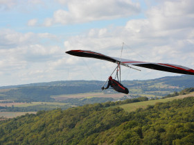Hang gliding 3692105 1920
